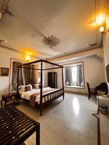 Hotel Boheda Palace - 1KM away from Lake Pichola