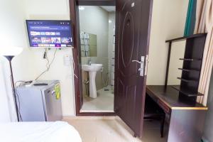 Budget Rooms With Private Bathroom for girls only in Dubai, Marina