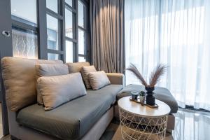 Comfortable 1 bdr Kamala City Gate