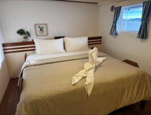 Dancing Wave Luxury Liveaboard Yacht
