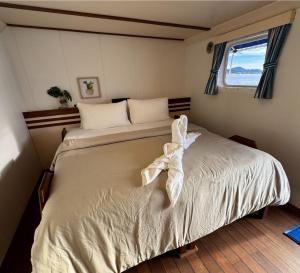 Dancing Wave Luxury Liveaboard Yacht
