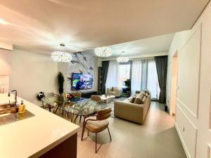 3 BR & Maid Room in Forte Downtown Close to Dubai Mall and Burj Khalifa