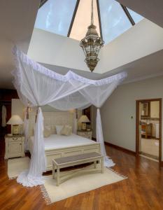 Almanara Luxury Boutique Hotel