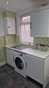 Dartford GreyChaise Apartment