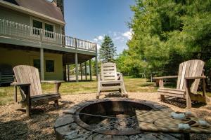 Spring Sale! Adventures Await! Hot tub-Fire Pit! Book Now!