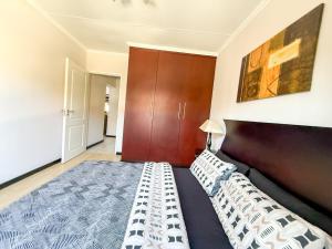Modern 2-Bed, 2-Bath in Secure Bedfordview Complex