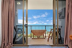 Studio 909 - Ocean views on the seafront