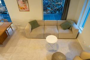 Brand new, stylish house, sauna, parking