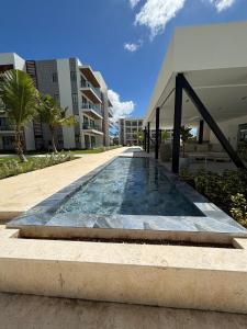 Vistacana The Towers 1BR Pool Access