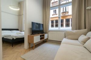 Dyrekcyjna Charming Apartment by BookingHost