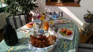B&B / Chambres d'hotes La Belgerie : Chambre Double avec Balcon - Vue sur Mer