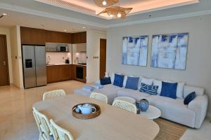 Luxury 2BR Private Beach Partial Sea View