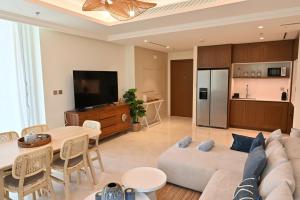 Luxury 2BR Private Beach Partial Sea View