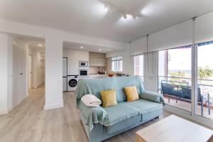 Primera linea playa Apto recien reformado Piscina