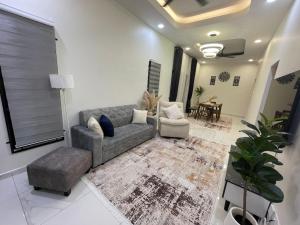 Nadine Homestay