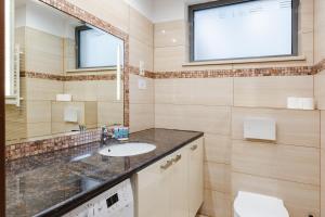 Gdynia Marina Cosy Apartment by BookingHost