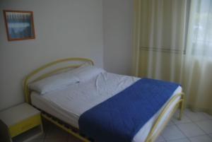 Bright flat in Rosolina with shared pool