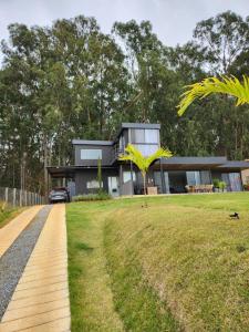 Casa em Sebollas 04 suítes com piscina e vista deslumbrante