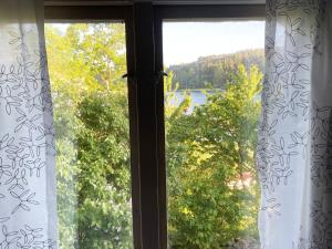 Cottage with Private Shoreline in Boxvik SE09128