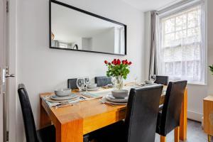 Stunning 3 Bedroom Flat close to Edgware Rd