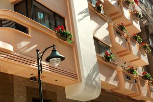 Zeus Essence Bucharest Opera