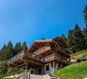 Chalet Aconit, terrasse panoramique avec jacuzzi et sauna