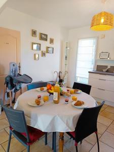 Face à la Citadelle - Jardin & Parking privé