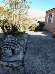 Face à la Citadelle - Jardin & Parking privé