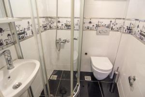 Central apart at Beşiktaş 2bdr with 3 single bed