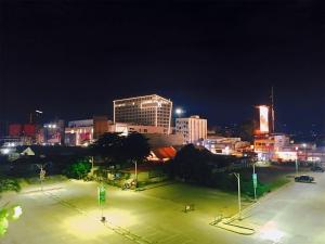 Elegant 1BR at Mesaverte, Free Pool for 3, WiFi and Netflix