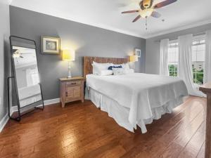 The Flipside 30A l Heated Community Pool and Hot Tub l Steps to Rosemary Beach