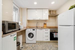 Charming Renovated Flat in Madragoa by Soulplaces