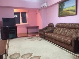Bishkek Apartment Central - Tokolʼdosh