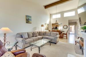 Mtn View and Fairway-Facing Patio Palm Desert Condo