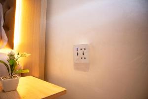 R109- Outstanding 1 BR Aprt with Great View