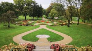 Spacious 6BR Home with Ensuite Perfect for Groups Stays