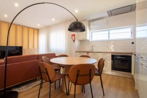 Bright 3BR Flat near Douro with AC by LovelyStay