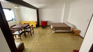 Hermanos Gutierrez II