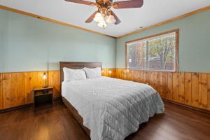 Chalet Brewski - Jet Tub, Apple TV, Large Fully Fenced yard, Pet Friendly