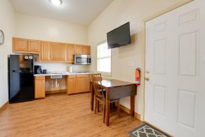 Accessible Waynesville Studio Near Blue Ridge Pkwy