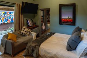 Gillford Alley luxury bachelor living