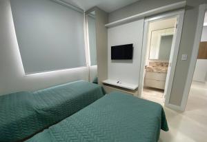 Apartamento Novo a 120 Metros da Praia do Mariscal