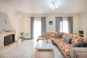 Anastasios Holiday Home