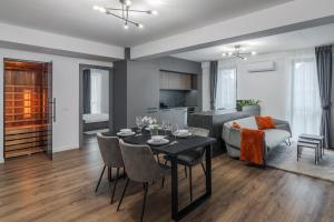 Sauna Premium Apartment - Central, Free Parking, Self Check-In