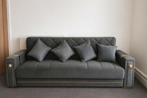 Spacious 4-Bedroom Home Near Eastville Park -Ideal for contractors and work stays