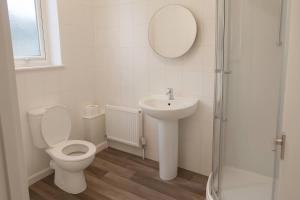 Spacious 4-Bedroom Home Near Eastville Park -Ideal for contractors and work stays