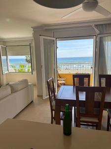 Estepona Beach Frontline Deluxe 3BR Condo