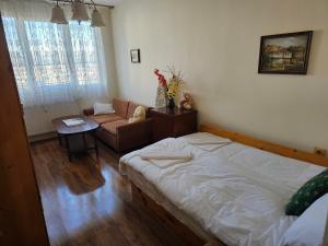 Affordable 3BR near Centre