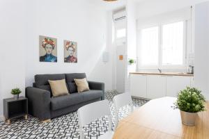 Holidays2Malaga Picasuss Loft New Built Close Huelin Beach and Promenade