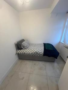 Good Priced Single Rooms in Church Road, Northolt